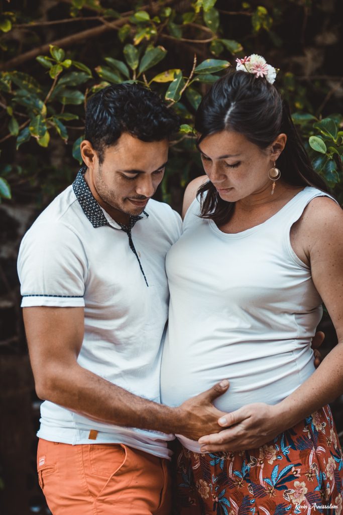 Photo de grossesse en amoureux sur Grande Anse à l'île de La Réunion